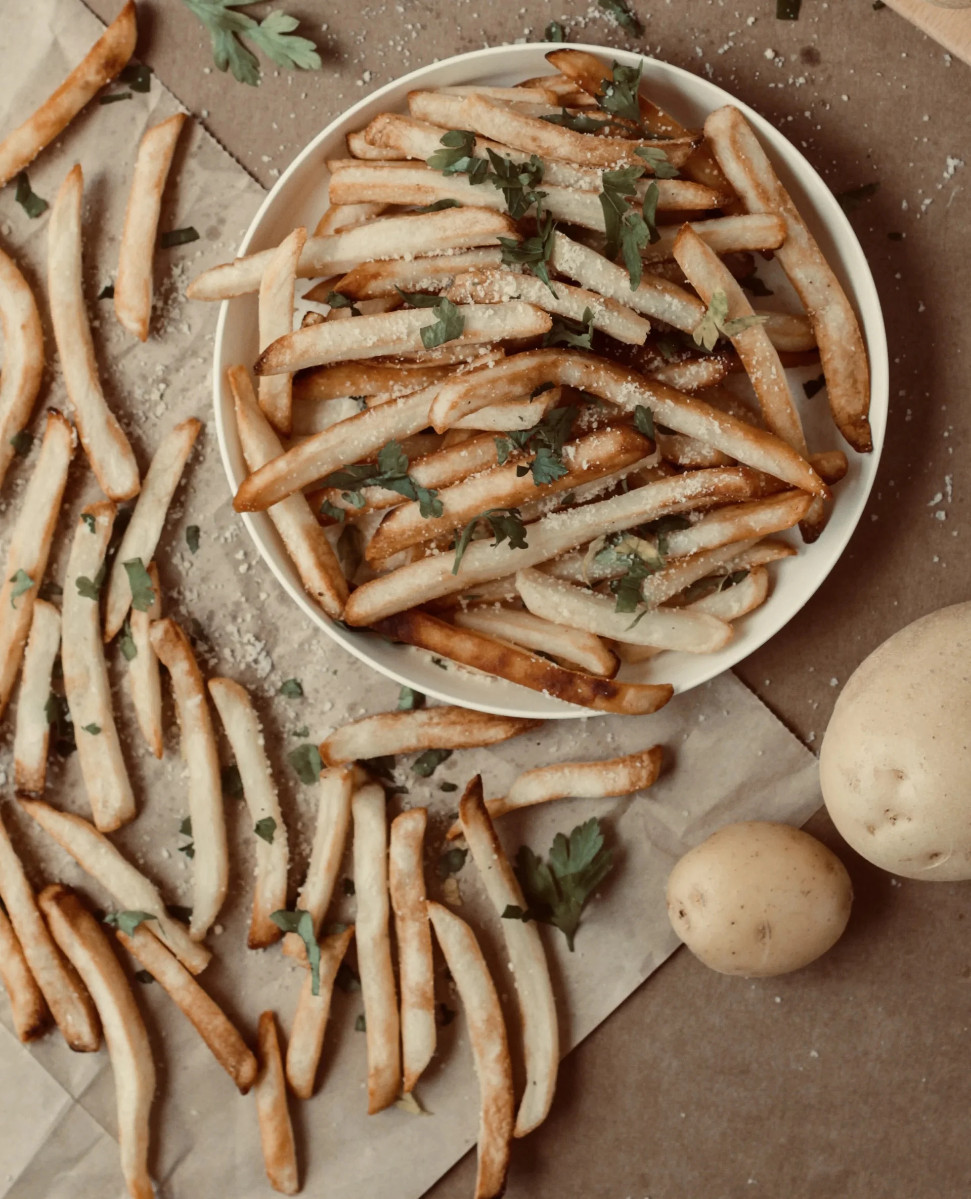 Aliments à éviter ménopause : 12 pièges du supermarché et alternatives simples