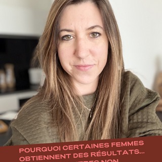 La différence n’est généralement pas :

• la génétique
• la motivation
• la volonté

La différence est souvent beaucoup plus simple.

Certaines femmes continuent assez longtemps pour laisser leur corps s’adapter.

D’autres changent de méthode dès que les résultats ralentissent.

Le corps ne se transforme pas en quelques semaines.

Il répond à la répétition.

À la cohérence.

À la régularité.

Et c’est probablement la compétence la plus importante que j’essaie de transmettre à travers mes programmes et mes coachings.

⬇️ Si vous voulez enfin suivre une structure durable (et adaptée à votre corps), les programmes sont dans la bio.

#pertepoidsfemme
#metabolismefeminin
#transformationcorporelle
#confianceensoi
#santefeminine
#methodewoman