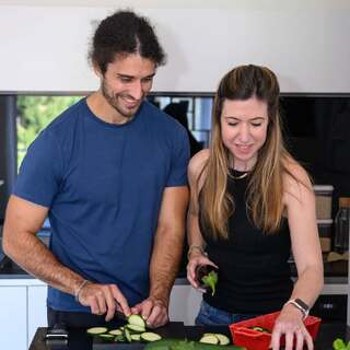 Cuisiner avec plaisir, c’est aussi ça le rééquilibrage alimentaire.
Parce que manger sain ne veut pas dire manger triste, ni peser chaque bouchée !

#methodewoman20 #sante #bienetre #reequilibragealimentaire #coaching #femmes