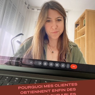 Ce qui change le plus pour mes clientes…

ce n’est pas seulement leur poids.

C’est surtout leur manière de comprendre leur corps.

Beaucoup arrivent après avoir essayé :

• des régimes, des suivis de diététiciennes
• des restrictions
• des méthodes contradictoires

Et souvent :

• elles stagnent : des années d’efforts sans résultat
• elles culpabilisent
• elles ont l’impression de toujours recommencer

Le problème n’est généralement pas un manque de volonté.

Le problème est souvent l’absence de structure adaptée au corps féminin.

Quand elles commencent à :

• comprendre leur métabolisme
• structurer leur alimentation
• arrêter les extrêmes
• travailler avec leur corps plutôt que contre lui

Alors les résultats deviennent enfin plus durables.

Et surtout :

👉 elles retrouvent plus de sérénité et de confiance.

⬇️ Programmes et guides disponibles dans la bio

#metabolismefeminin
#transformationcorporelle
#pertepoidsfemme
#nutritionfeminine
#coachingfemme
#methodewoman